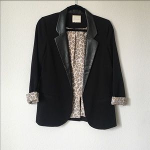 Leopard print blazer